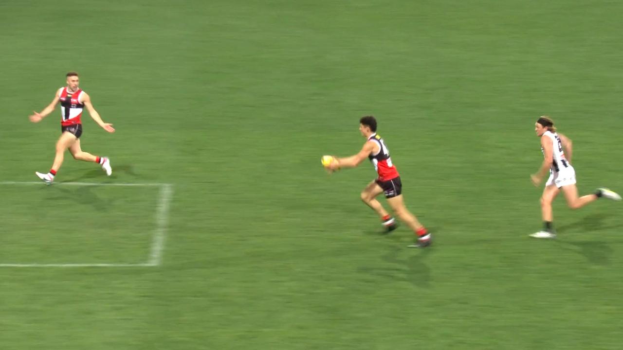 Jade Gresham screamed for the ball. Photo: Fox Footy.