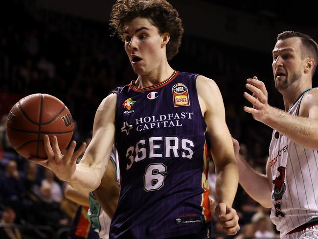 WOLLONGONG, AUSTRALIA - MAY 11:  Josh Giddey of the 36ers tries to control the ball during the round 18 NBL match between the Illawarra Hawks and Adelaide 36ers at WIN Entertainment Centre, on May 11, 2021, in Wollongong, Australia. (Photo by Mark Kolbe/Getty Images)