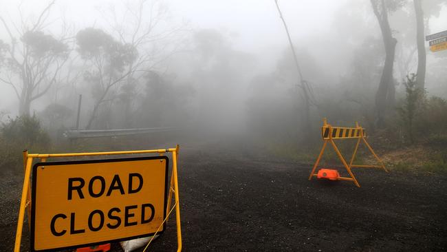 Bushfire smoke filled the sky in the Blue Mountains, about 75 kilometres from Sydney. Picture: Saeed Khan/ AFP