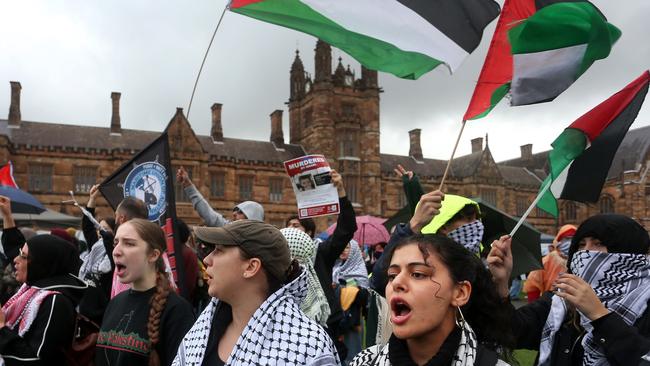 Australia’s peak Jewish bodies found Melbourne University and the University of Sydney the worst responders to student protests in solidarity with Palestine, where anti-Semitism is alleged to have fostered. Picture: Lisa Maree Williams/Getty Images