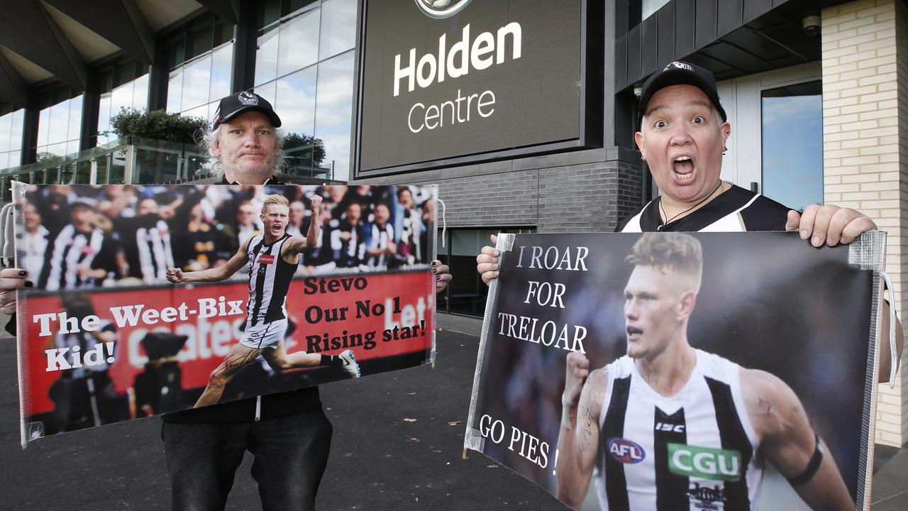 Collingwood members David O'Toole and Kerse Black upset with Treloar's axing from the club. Picture: David Caird