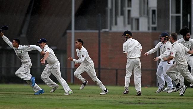 Plenty Valley players celebrate winning the match against Malvern. Picture: Andy Brownbill