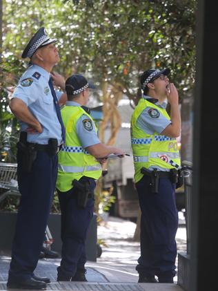 Chatswood death: Woman’s body found, man on roof | Daily Telegraph