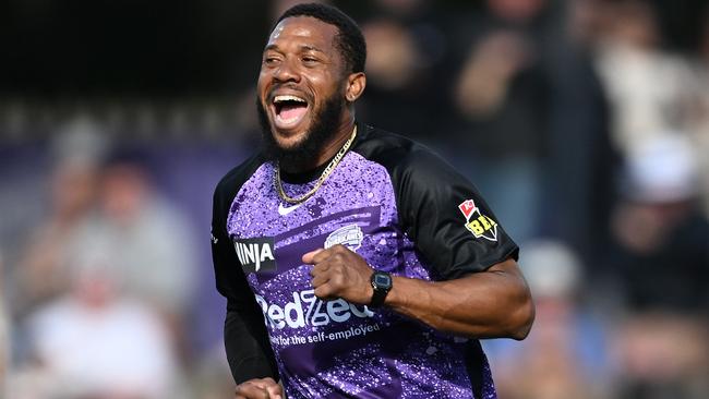 HOBART, AUSTRALIA - JANUARY 01: Chris Jordan of the Hurricanes celebrates the wicket of James Vince of the Sixers during the BBL match between the Hobart Hurricanes and Sydney Sixers at Blundstone Arena, on January 01, 2025, in Hobart, Australia. (Photo by Steve Bell/Getty Images)