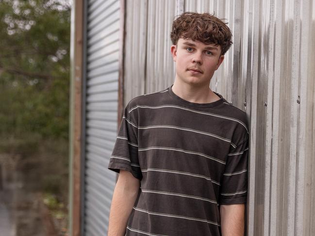 Fifteen-year-old Lincoln Smith’s mum Shannon is furious that her sons were offered a male teacher’s own personal grooming equipment to shave. Picture: Supplied.