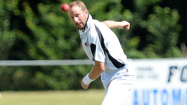 Steve Bell in action for Wallan. Photo: Josie Hayden