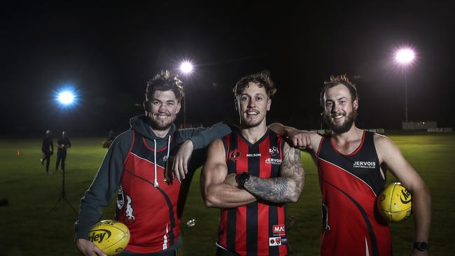 Jervois gun Taite Silverlock (middle). Picture: Sarah Reed