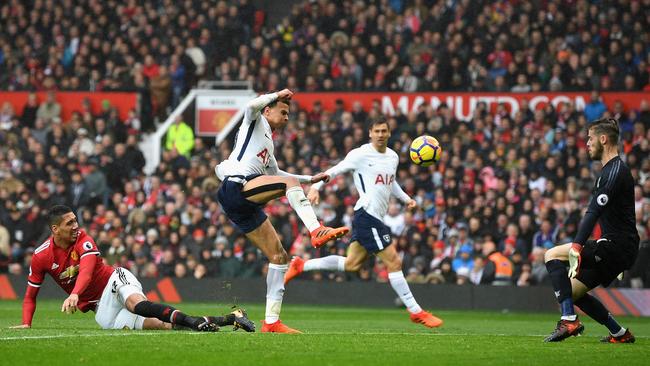 Mkhitaryan scores, gets hurt as Man United beats Spurs 1-0