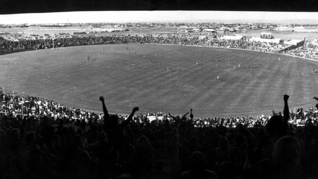 A SANFL match at Football Park in 1974.