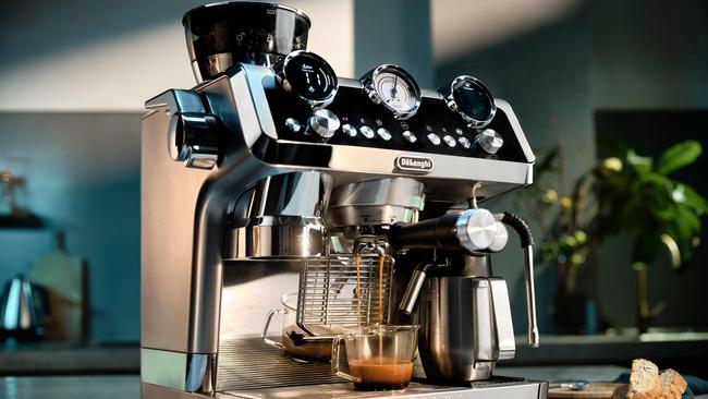 De'Longhi La Specialista Maestro coffee machine