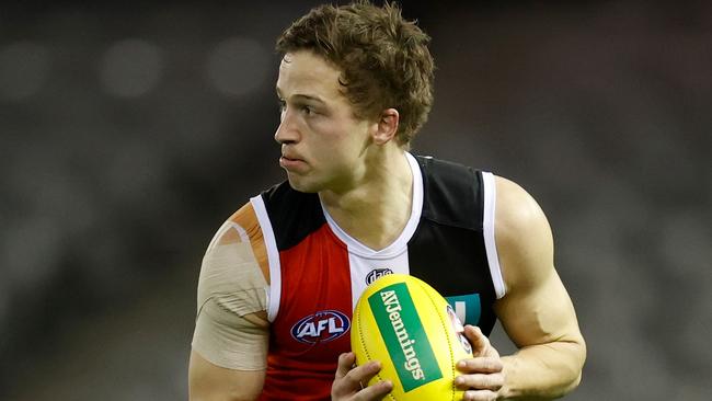 Saint turns back on free agency, Dog’s days numbered