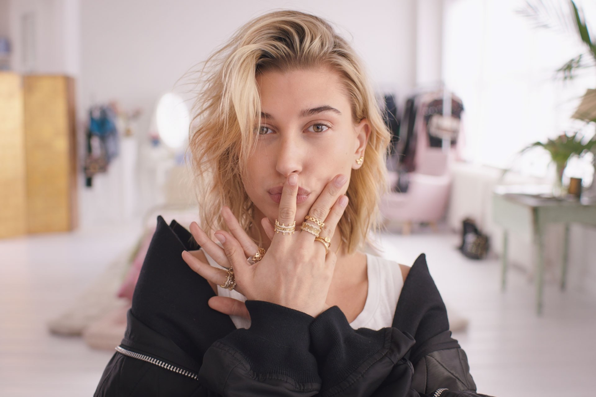 Watch The Full Look With Hailey Baldwin And Pandora The