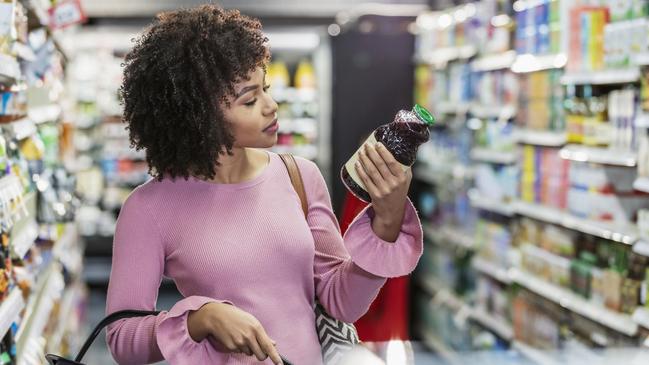 Dr Zac said there's six steps when it comes to reading nutrition labels. Picture: iStock