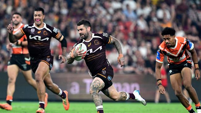 Adam Reynolds has been cleared to face the Roosters on Friday night. Picture: Bradley Kanaris/Getty Images