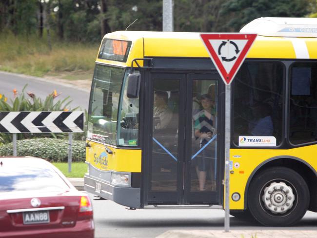 4/6/10   BSM - Paul Weston has story on kids standing up in buses. This bus was leaving Helensvale State School. Pic by Luke Marsden.