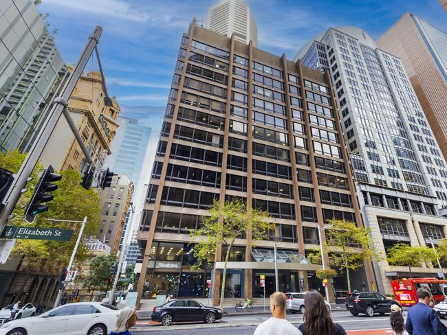 Office buyers chase glory on Sydney’s Elizabeth Street