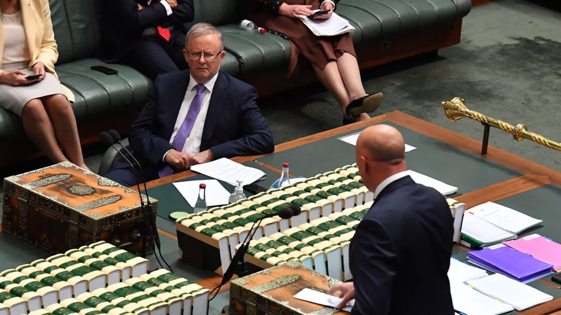 ‘Phoned a friend’: Labor strikes deal with Coalition to pause foreign home ownership