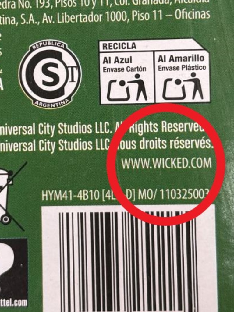 A porn site address has been featured on the box instead of the official movie URL.