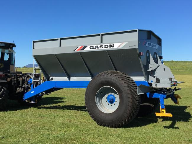 Gason 12.8 tonne spreader