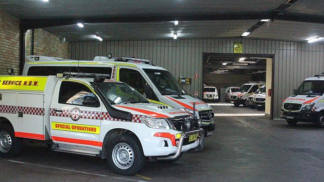 Asbestos closes largest ambo station on the Coast indefinitely | Daily ...