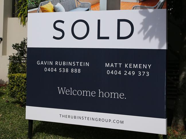 SYDNEY, AUSTRALIA - July 31, 2022: A general view of a apartment with a sold sign at Bondi Junction in Sydney's Eastern Suburbs as house prices continue to drop due to rising inflation. Picture: Newscorp- Daily Telegraph / Gaye Gerard