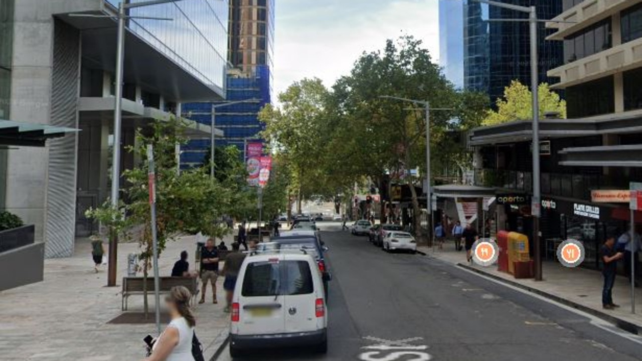 Man‘s jaw broken in random street attack