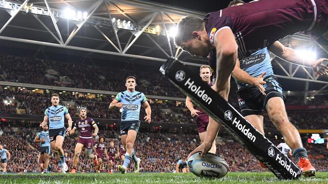 Corey Oates finally breaks through the Blues defence. Image: AAP Image/Dave Hunt