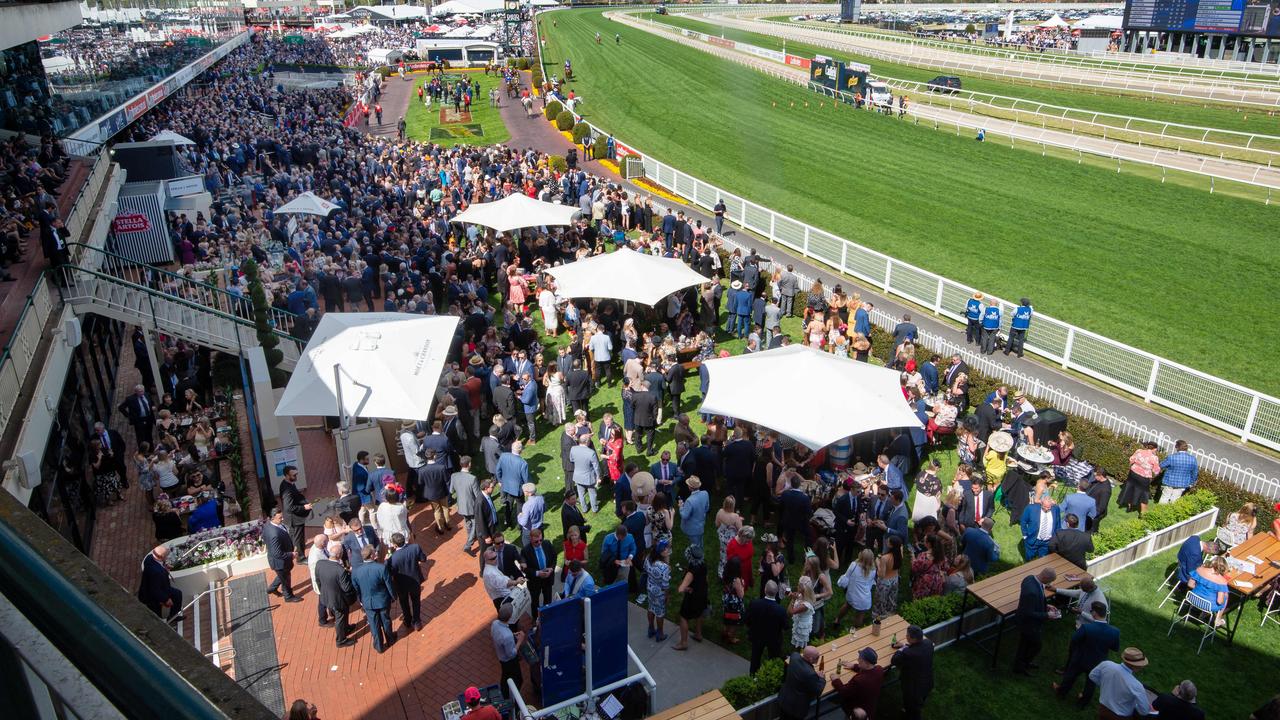 Caulfield Guineas Day race 6