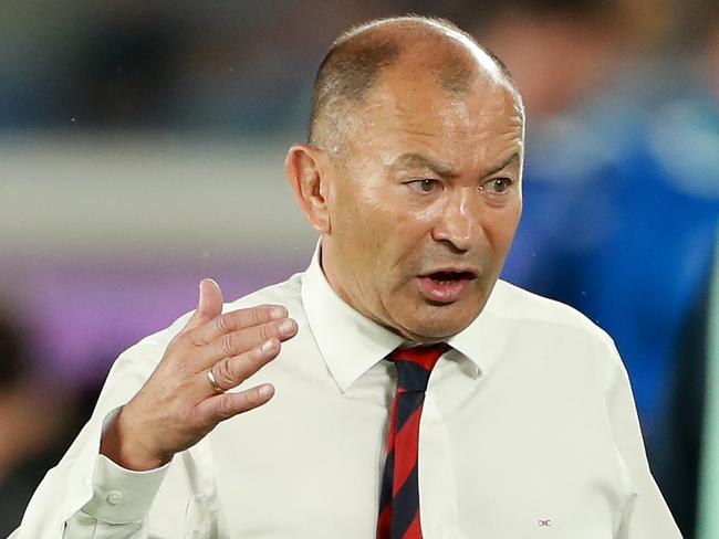 YOKOHAMA, JAPAN - OCTOBER 26:  Eddie Jones, the England head coach issues instructions to the replacements at half time during the Rugby World Cup 2019 Semi-Final match between England and New Zealand at International Stadium Yokohama on October 26, 2019 in Yokohama, Kanagawa, Japan. (Photo by David Rogers/Getty Images)