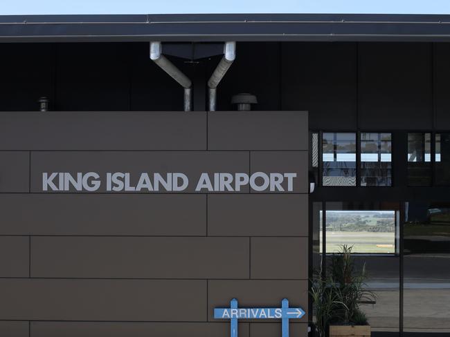 TAS WEEKEND: King Island Golf - ***EMBARGOED FOR TAS WEEKEND TRAVEL ISSUE, PLEASE SEE A. DUCKER BEFORE USE*** King Island Airport.