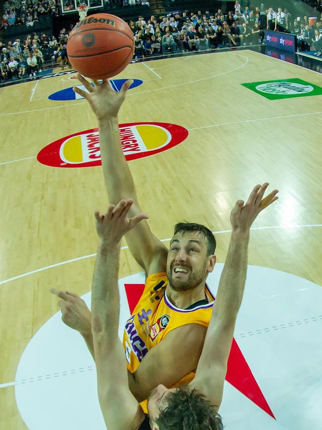 Andrew Bogut. Picture: AAP Image/David Rowland