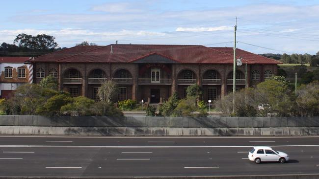 The council/TMR building on the Pacific Highway at Loganholme.