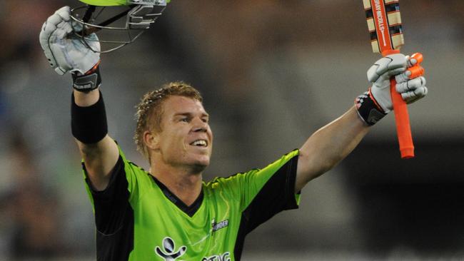 Cricket Australia risks losing David Warner to a cashed-up T20 rival.