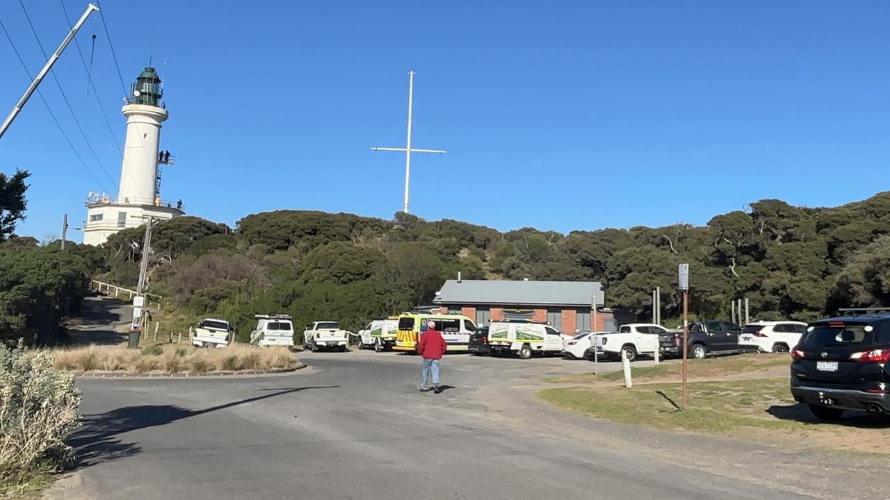 Aircraft crashes into waters off Bellarine Peninsula