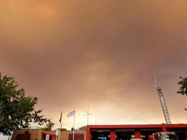 Extreme heat and wind gusts of up to 80km/h have contributed to an out of control bushfire in Victoria's west. Picture: Gisborne Fire Brigade