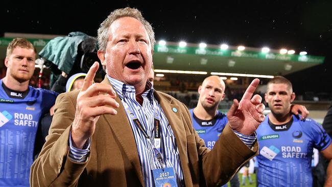 Andrew Forrest addresses the Force players and coaches at nib Stadium in Perth.