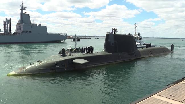 A British Royal Navy nuclear-powered submarine arrives at HMAS Stirling in WA in 2021.