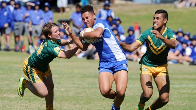 Gehamat Shibasaki playing for Ignatius Park in 2015. Picture: Shae Beplate.