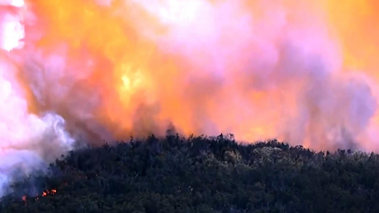 Videos showing the QFES response to major bushfires at Wallangarra.