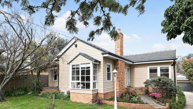 Three-bedroom House In Frankston Sold For $855,000 