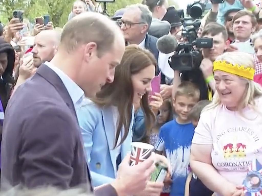 Prince William and Kate Middleton have rocked up to a street party in Windsor, where they sipped a random drink.