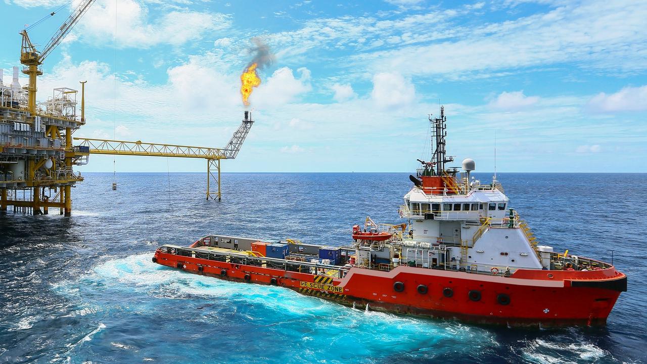 Platforms such. Offshore Oil and Gas. Морские нефтяные станции. Морские платформы для добычи нефти и газа. Самая большая нефтяная платформа.