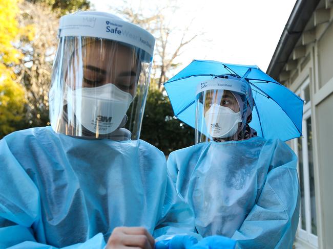 SYDNEY, AUSTRALIA - Newswire Photos AUGUST 11, 2021: Nurses are seen working at the Killara Covid-19 drive through testing clinic in Sydney. Picture: NCA Newswire /Gaye Gerard