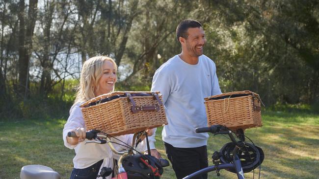 Becky Miles and Pete Mann on a Bachelorette date.