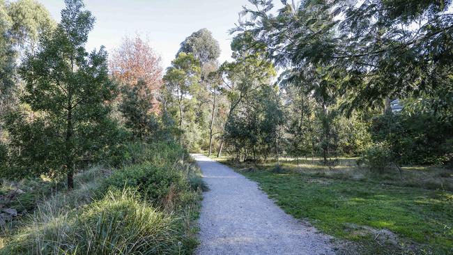 The site directly abuts Kalang Park in the Blackburn Creeklands.