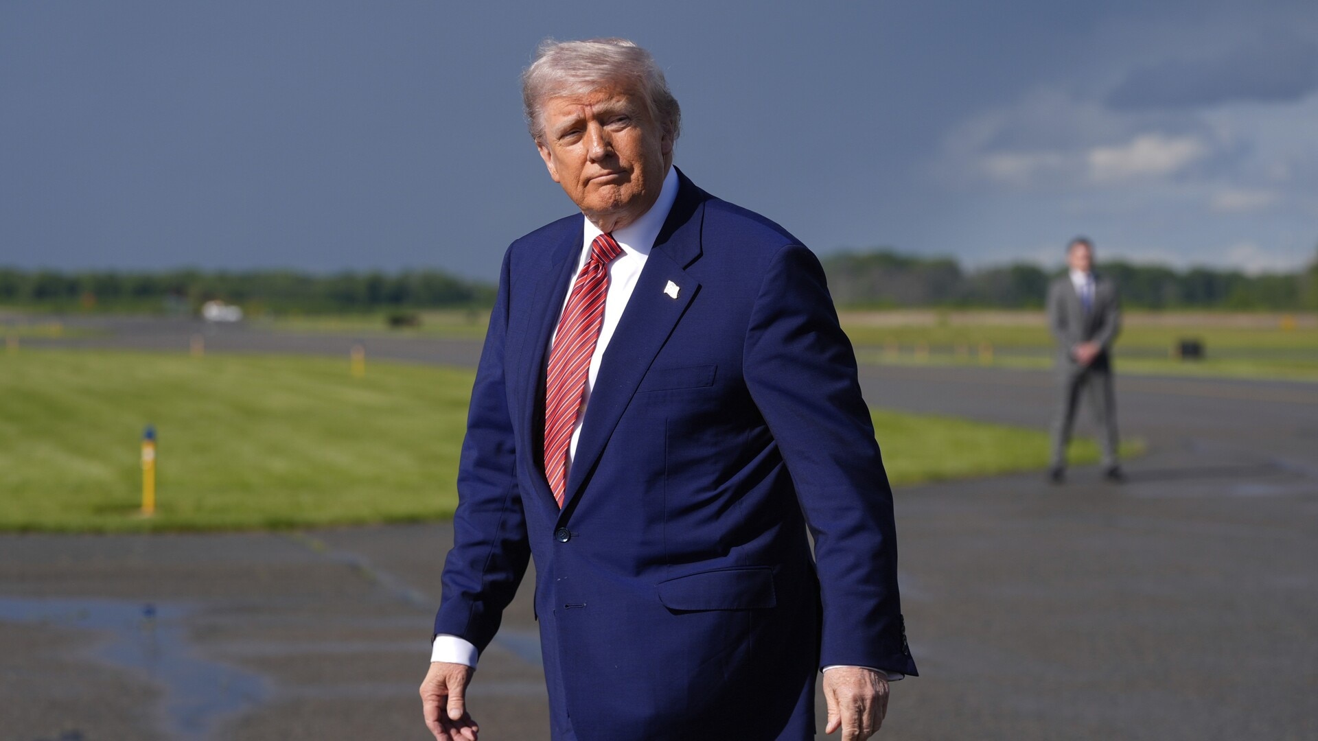 Vladimir Putin’s ‘goons’ are laughing at and threatening Trump