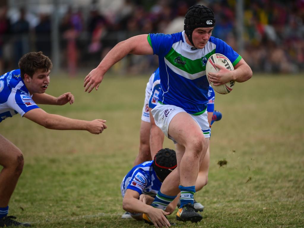 Darcy Hancock playing schoolboys footy with The Cathedral College.