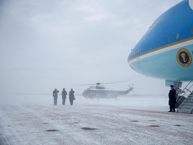 U.S. President Donald Trump, first lady Melania Trump and their son Barron Trump, arrive to board Air Force One as they depart for West Palm Beach, Florida, from Joint Base Andrews, Maryland, U.S., February 1, 2019. REUTERS/Eric Thayer     TPX IMAGES OF THE DAY - RC1D5F042C50