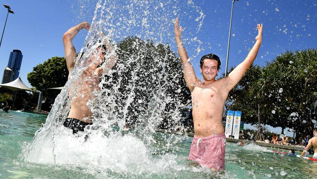 BRISBANE, AUSTRALIA - NewsWire Photos SEPTEMBER 2, 2024:  Luca Reddi from the UK and Stephan Enckhof from the Netherlands in South Bank.Fun in the sun at Brisbane Lagoon, South Bank.Picture: NewsWire / John Gass