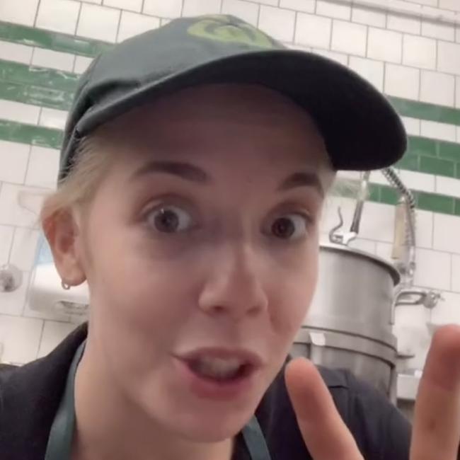 Woolies bakery worker Kate Murdock has revealed the worst time to get bread at the supermarket. Picture: TikTok/@itskatematee